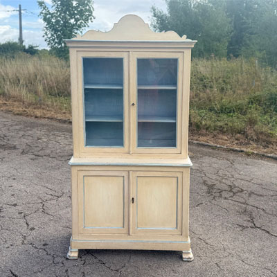 vaisselier_patine_beige_format_mini