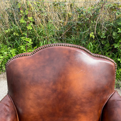 fauteuil_club_cognac_cloute