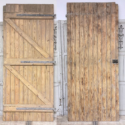 porte_ancienne_en_bois_decape