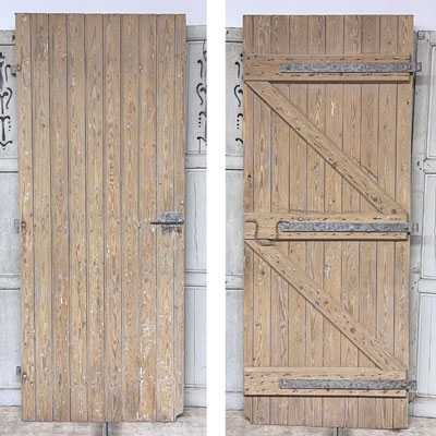 porte_ancienne_en_bois_decape_brut