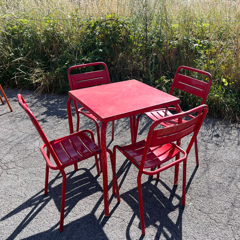 chaises_tolix_rouge