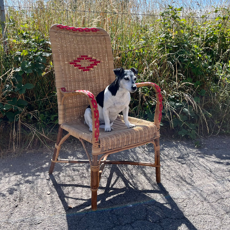 fauteuil_rotin_rouge_vintage