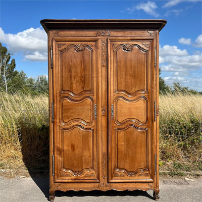 armoire_ancienne_en_merisier_massif