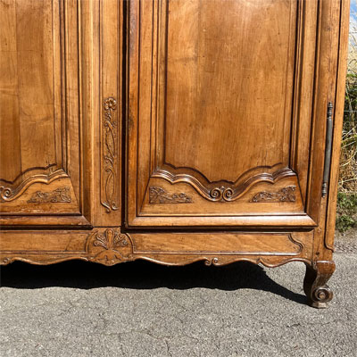 armoire_haute_ancienne_merisier_massif