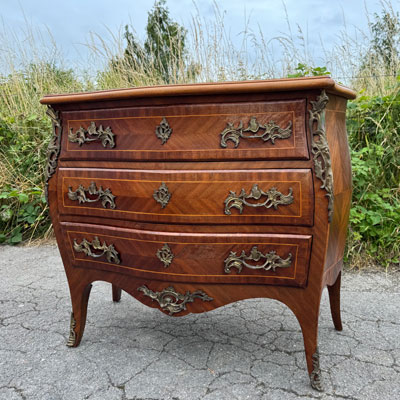 commode_LouisXV_3tiroirs