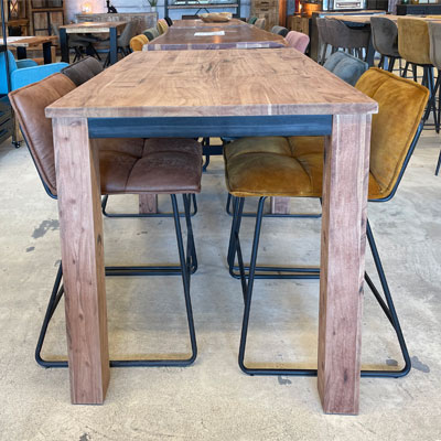 table_bar_acacia