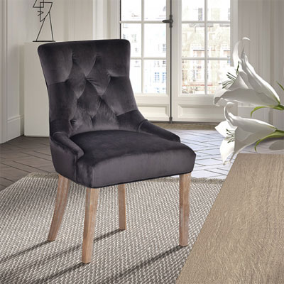 chaise_capitonnee_velours_gris