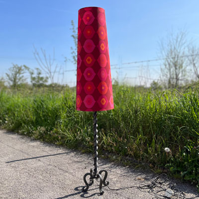 lampadaire_vintage_abat_rouge_rouge