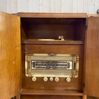 meuble_ancien_radio_disque