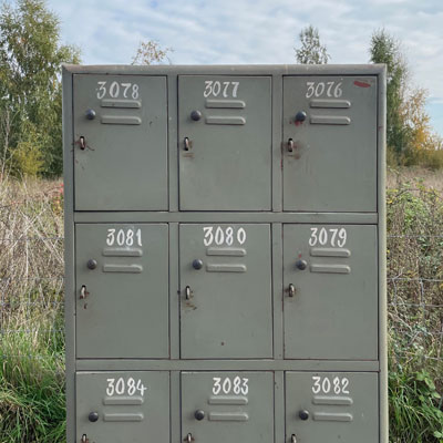 meuble_metal_gris_vert_15portes