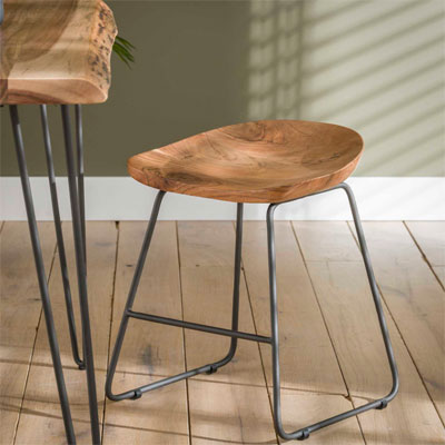 tabouret_assise_bois_pieds_metal