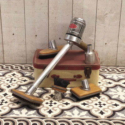 aspirateur_ancien_valise