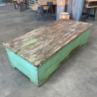 table_salon_vieux_bois_vert