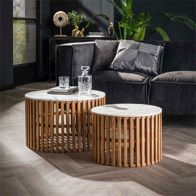 tables_basses_rondes_bois_marbre_blanc